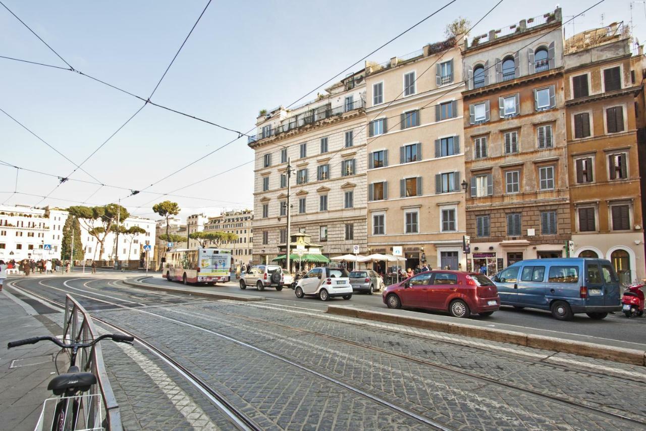 Arenula Luxury Apartment Rzym Zewnętrze zdjęcie