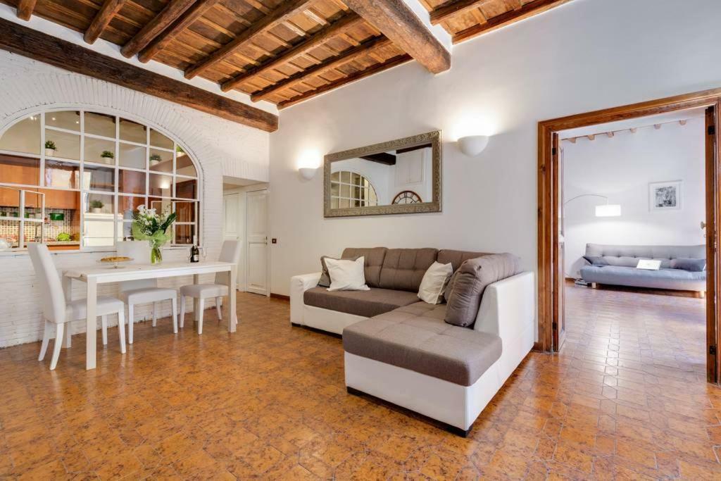 Arenula Luxury Apartment Rzym Zewnętrze zdjęcie