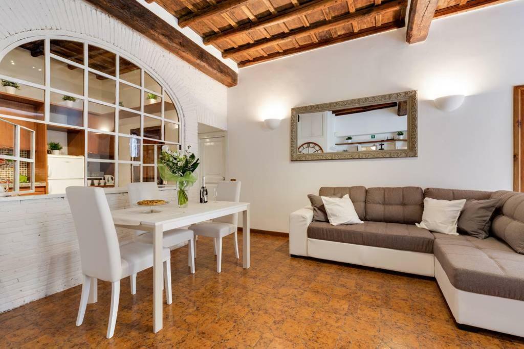 Arenula Luxury Apartment Rzym Zewnętrze zdjęcie