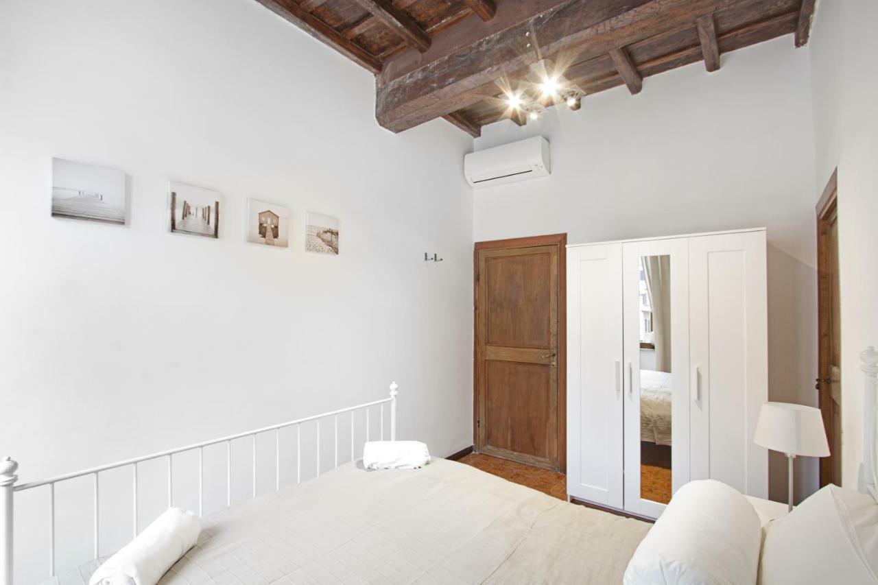 Arenula Luxury Apartment Rzym Zewnętrze zdjęcie