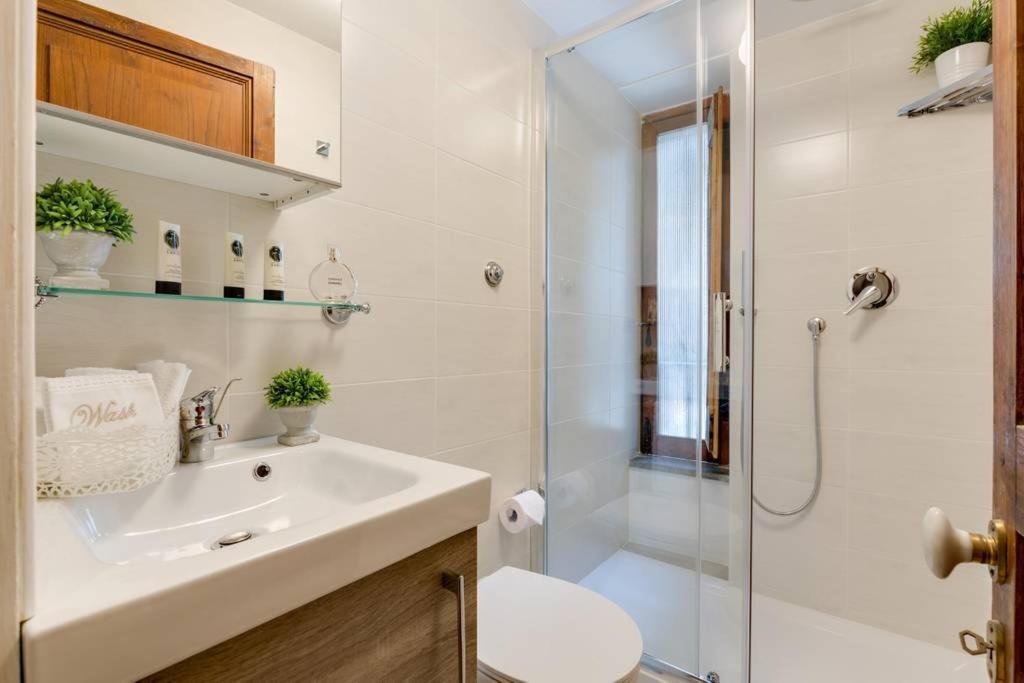 Arenula Luxury Apartment Rzym Zewnętrze zdjęcie
